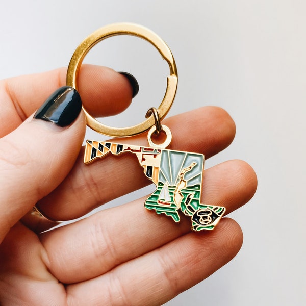 Maryland Gold Enamel Keychain | Maryland Outline Key Ring | Soft Enamel Illustrated State Keychain 1.5"