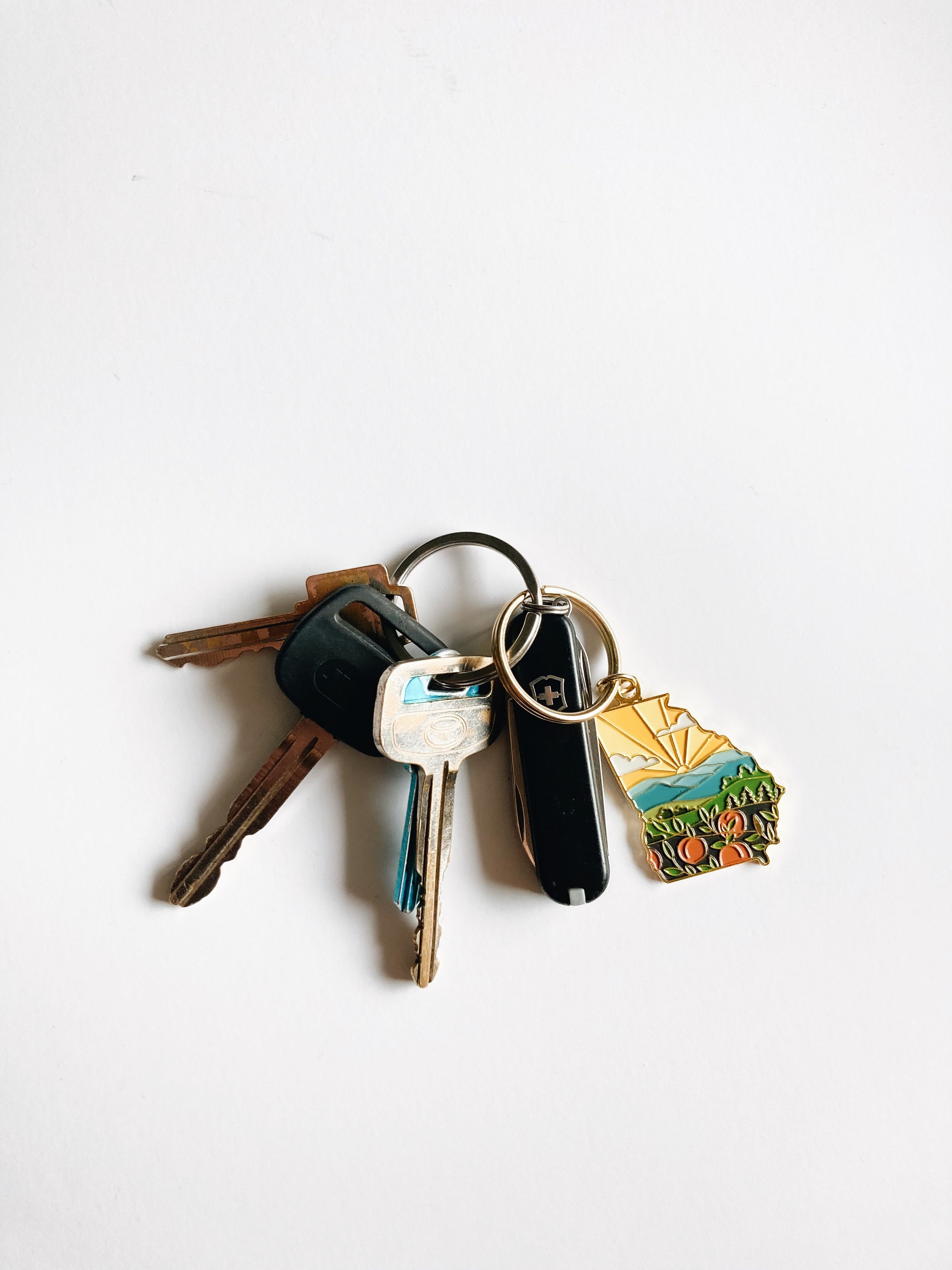 Georgia Soft Enamel Keychain 1.5&quot; | Georgia Outline Key Ring | Illustrated State Keychain