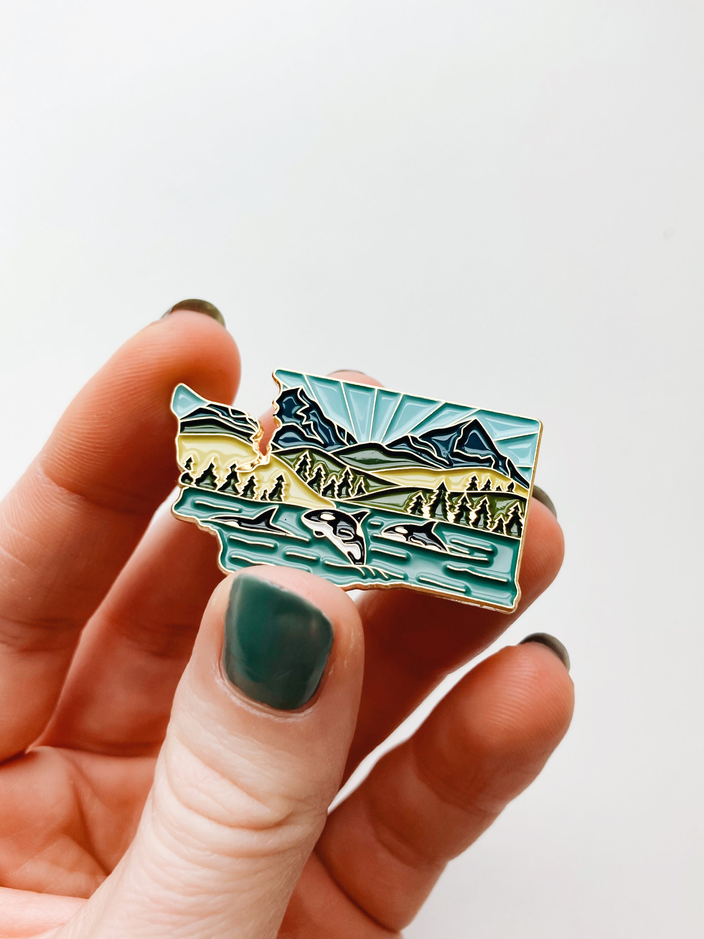 Washington Enamel Pin | Gold Soft Enamel Pin | Illustrated United State Pin | Butterfly Clasp | 1.25&quot;