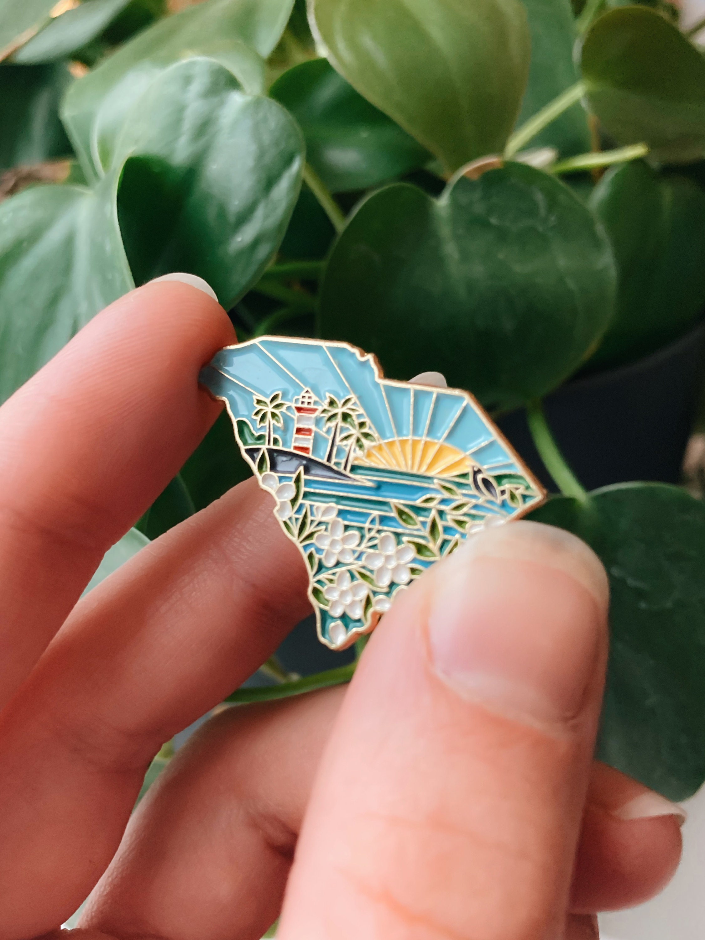 South Carolina Enamel Pin | Gold Soft Enamel Pin | Illustrated United States Pin | Butterfly Clasp | 1.25&quot;