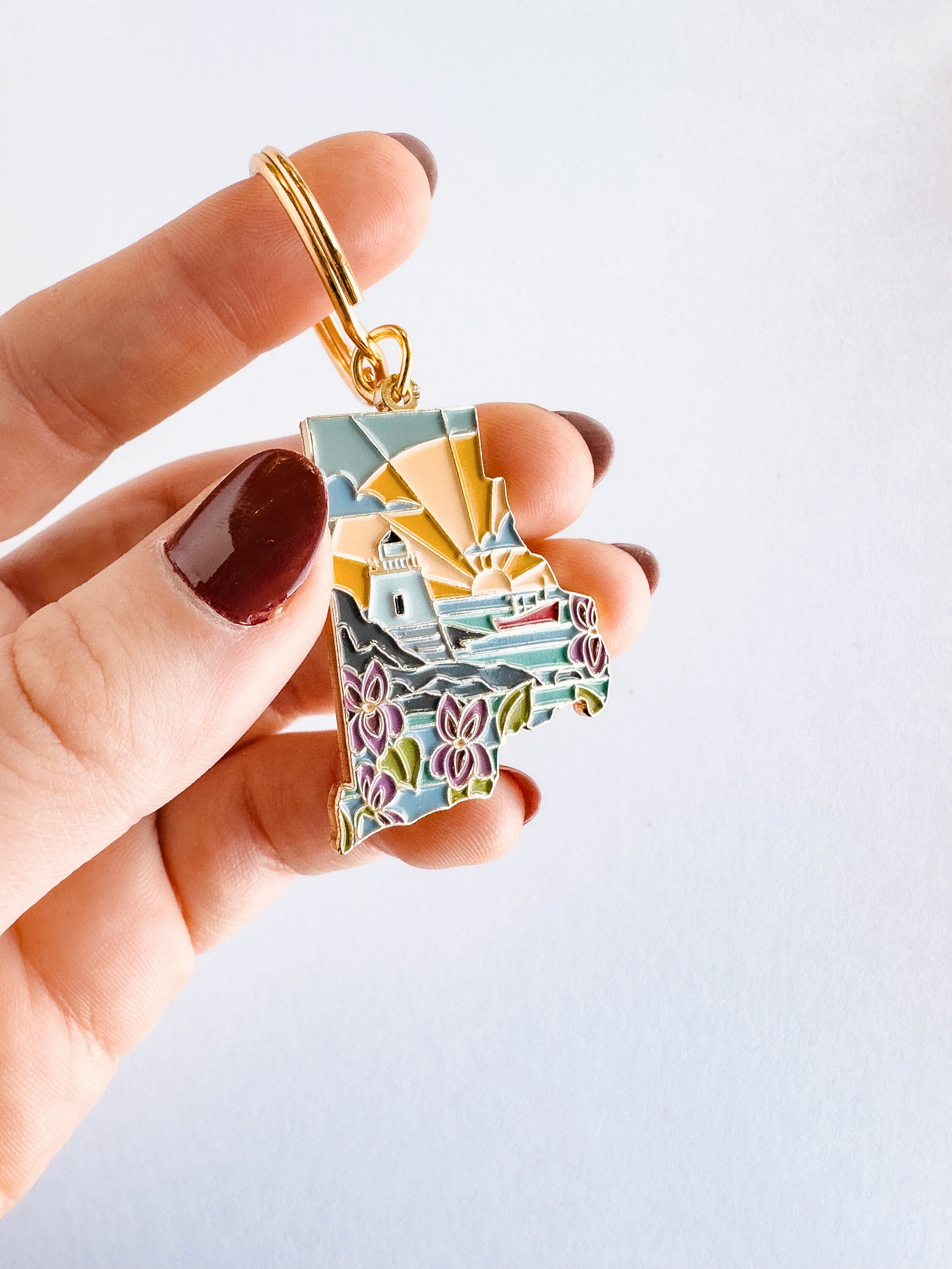 Rhode Island Soft Enamel Keychain | Rhode Island Outline Key Ring | Illustrated State Keychain 1.5&quot;