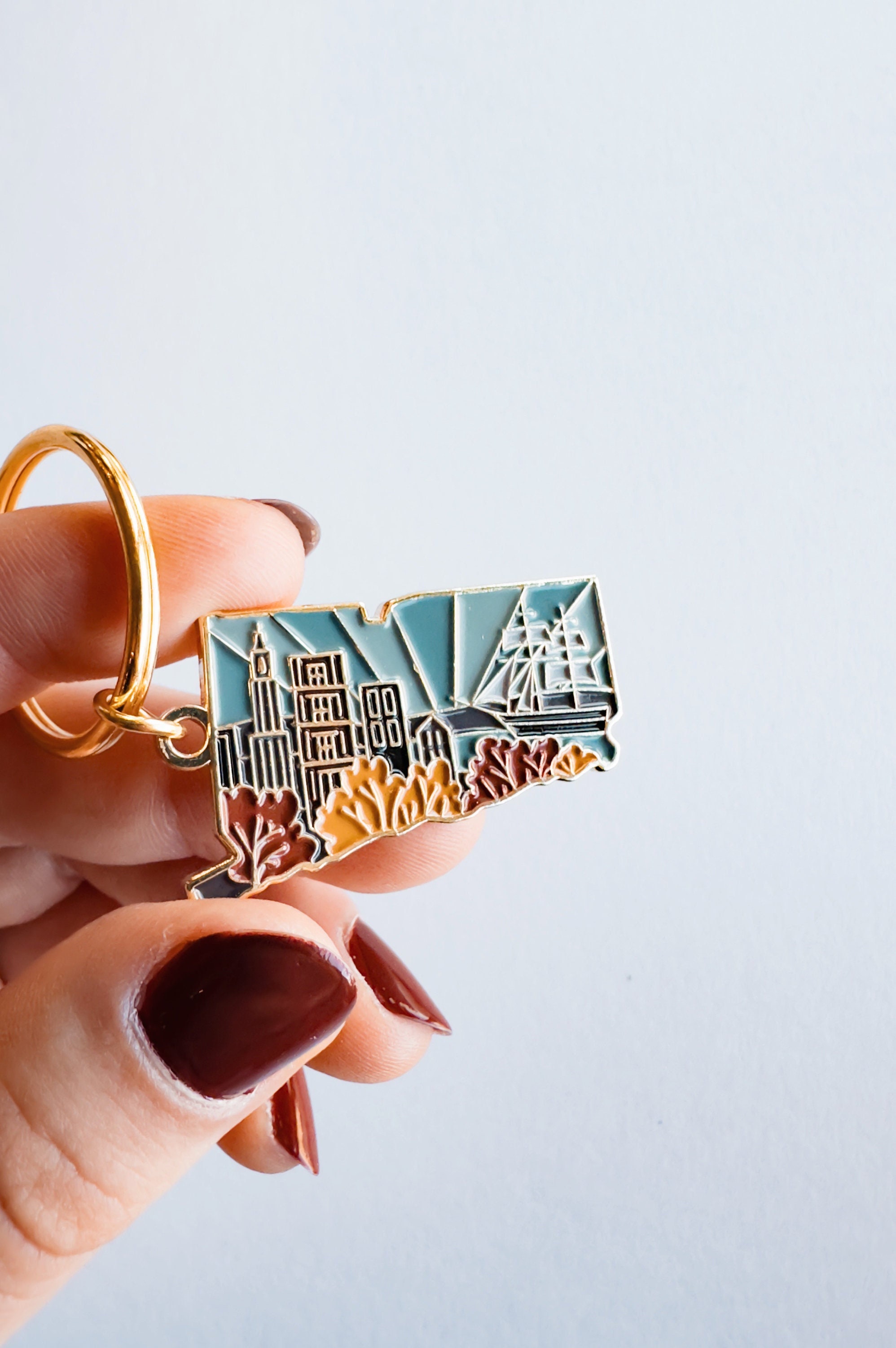 Connecticut Soft Enamel Keychain | Connecticut Outline Key Ring | Illustrated State Keychain 1.5&quot;