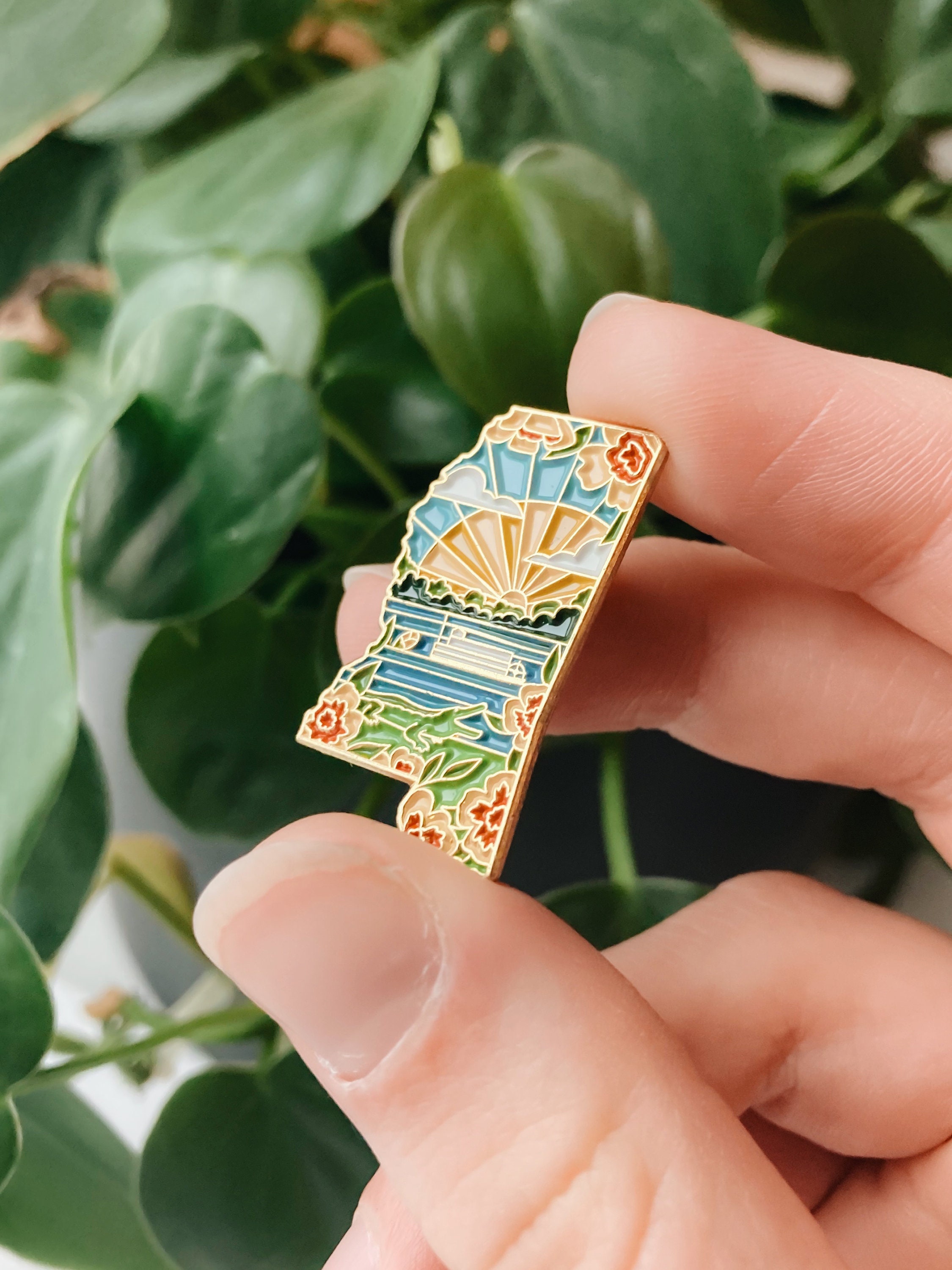 Mississippi Enamel Pin | Gold Soft Enamel Pin | Illustrated United States Pin | Butterfly Clasp | 1.25&quot;