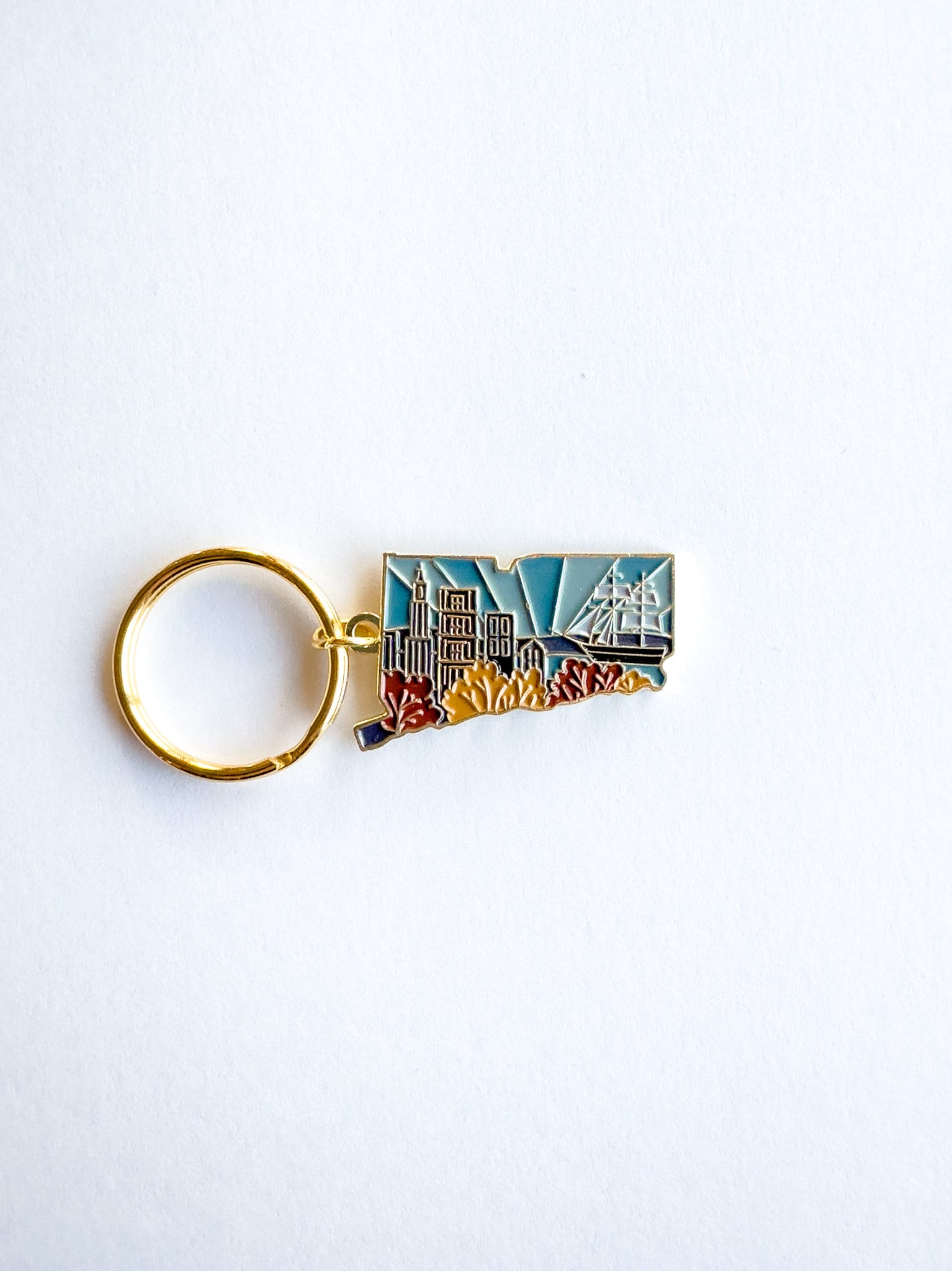 Connecticut Soft Enamel Keychain | Connecticut Outline Key Ring | Illustrated State Keychain 1.5&quot;