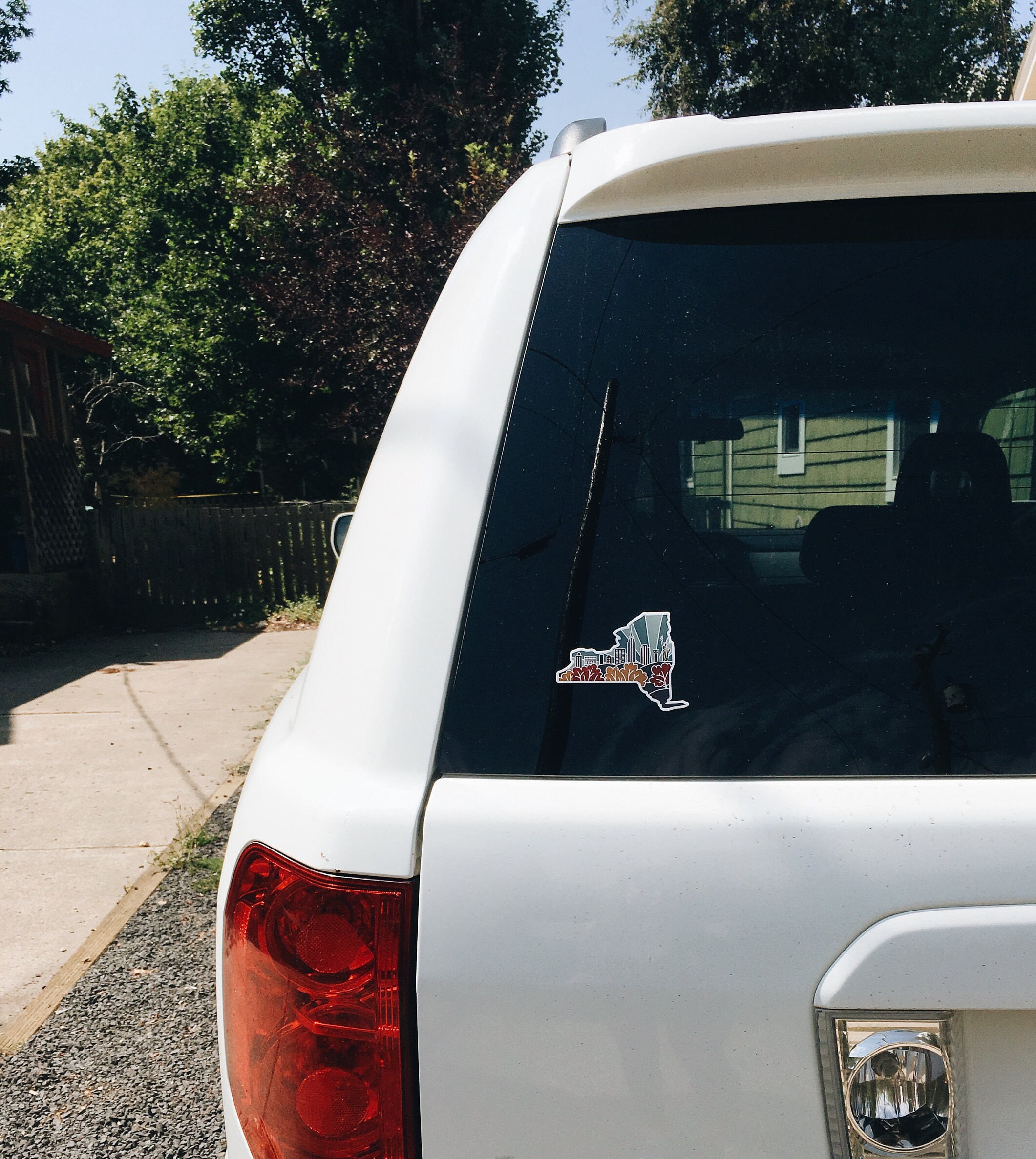 New York Durable Sticker | High Quality Bumper Sticker | United States Vinyl Decal | Weatherproof Sticker | Water Bottle Sticker | 4&quot;