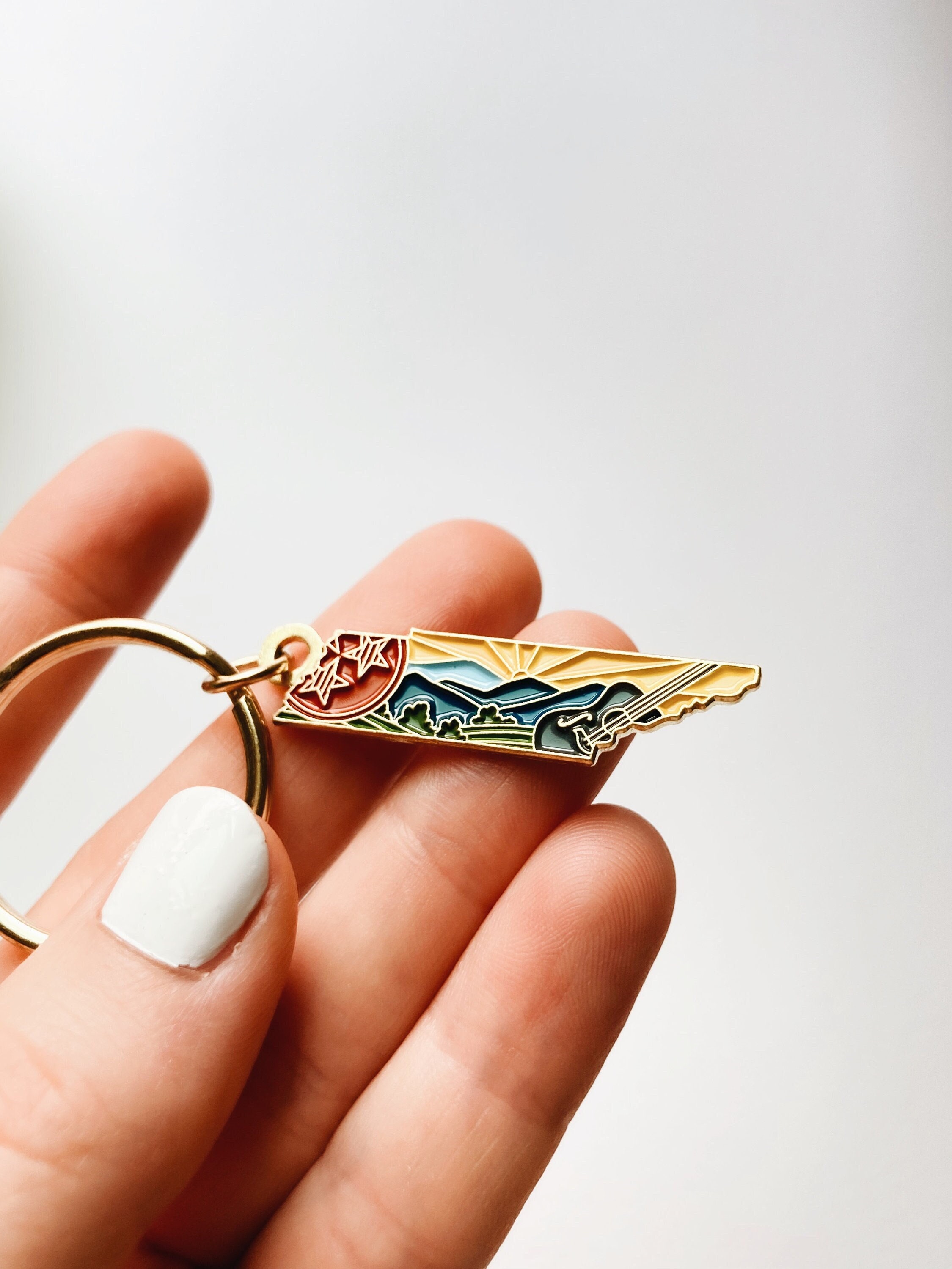 Tennessee Gold Enamel Keychain | Tennessee Outline Key Ring | Soft Enamel Illustrated State Keychain 1.5&quot;