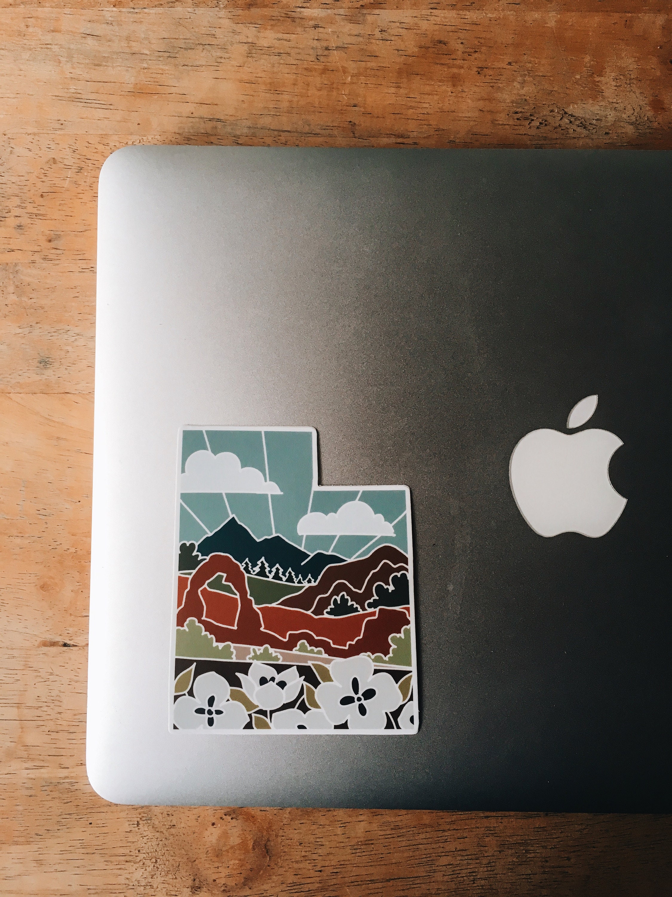 Utah Durable Sticker | High Quality Bumper Sticker | United States Vinyl Decal | Weatherproof Sticker | Water Bottle Sticker | 3.5&quot;