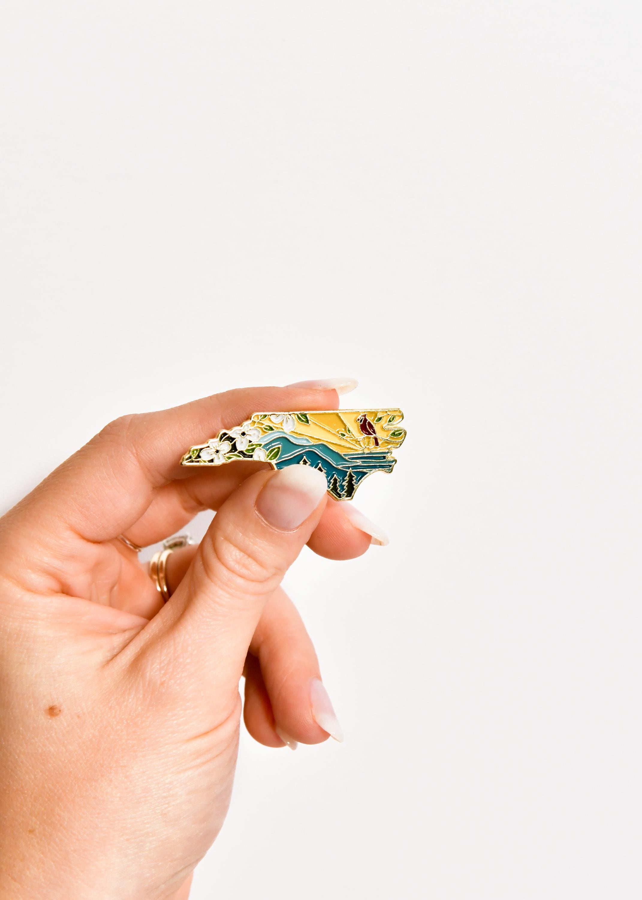 North Carolina Pin | Gold Soft Enamel Pin | Illustrated United State Pin | Butterfly Clasp | 1.25&quot;