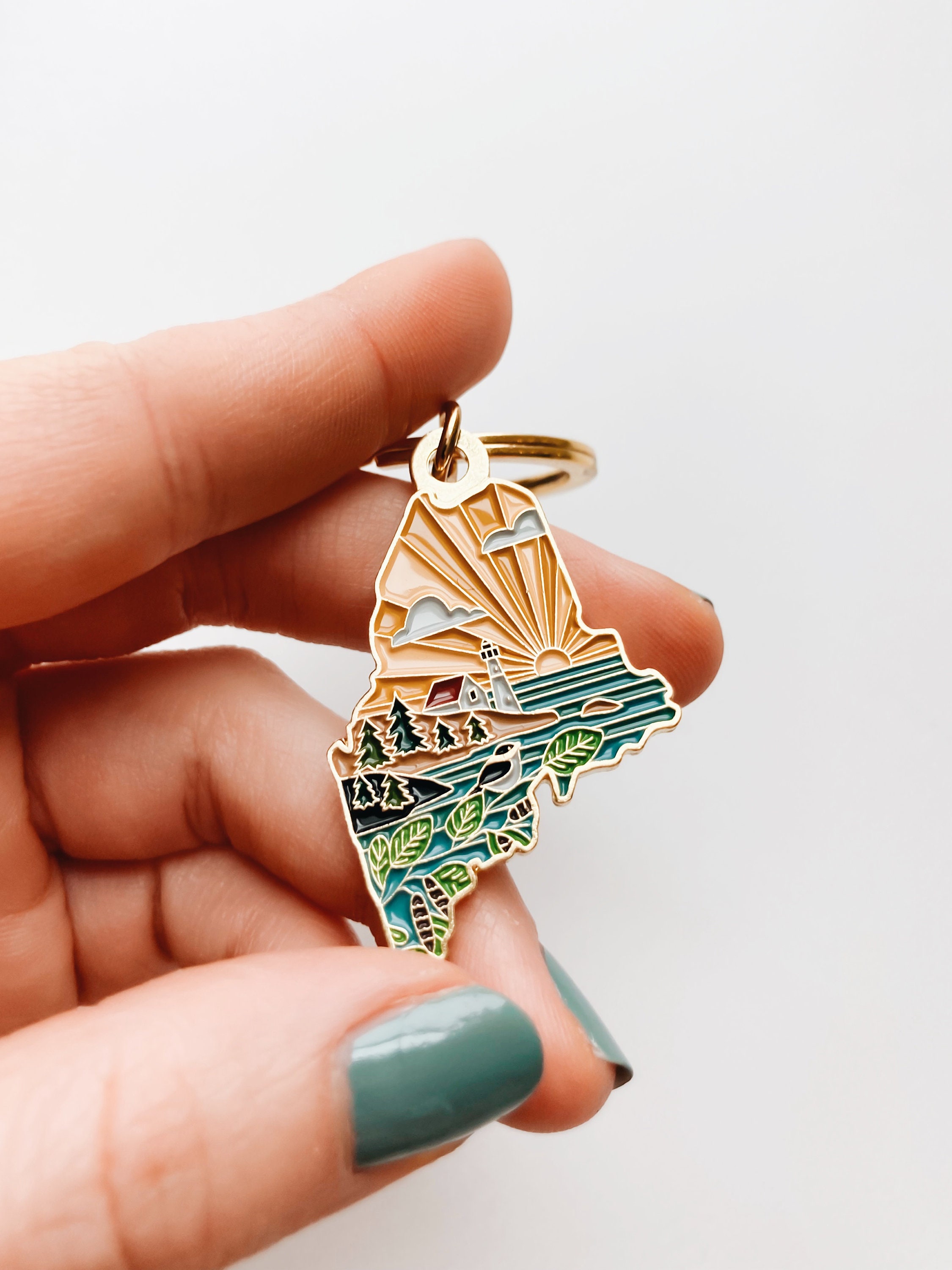 Maine Gold Enamel Keychain | Maine State Key Ring | Soft Enamel Illustrated State Keychain 1.5&quot;