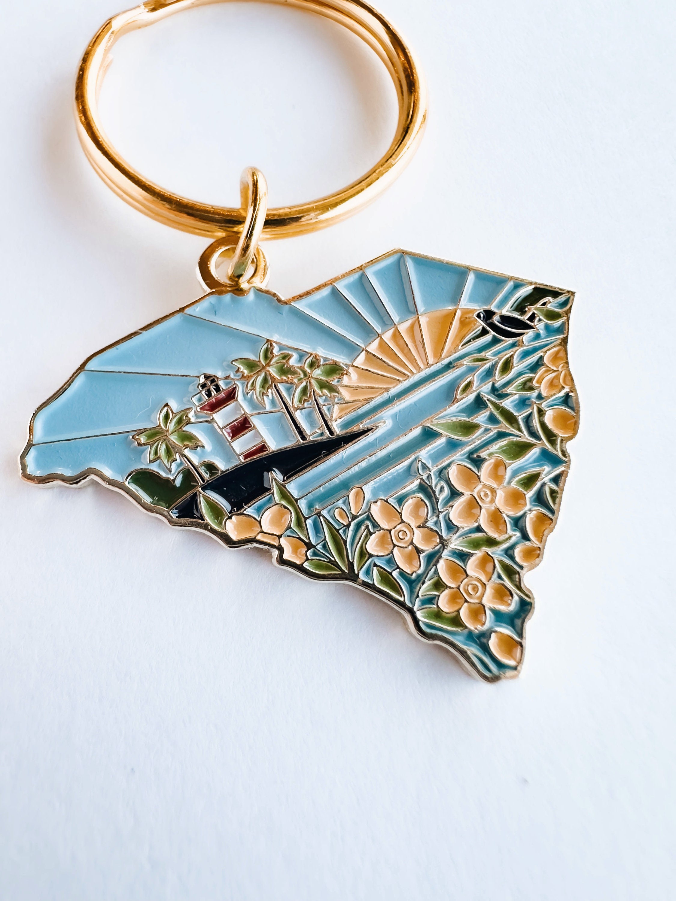South Carolina Soft Enamel Keychain | South Carolina Outline Key Ring | Illustrated State Keychain 1.5&quot;
