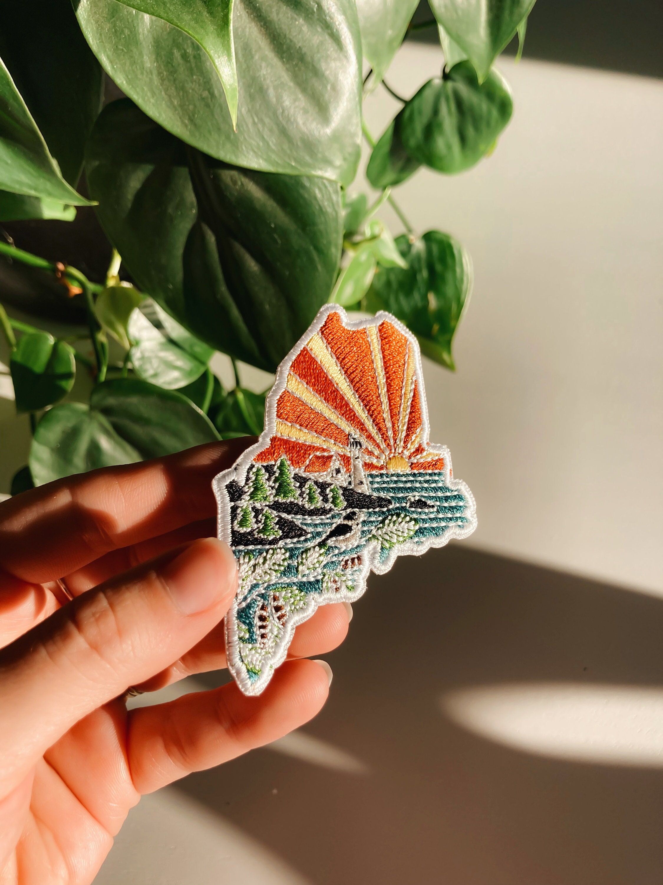 Maine Iron-On Patch | 3&quot; Patch | Embroidered Sew-on or Iron-on Applique