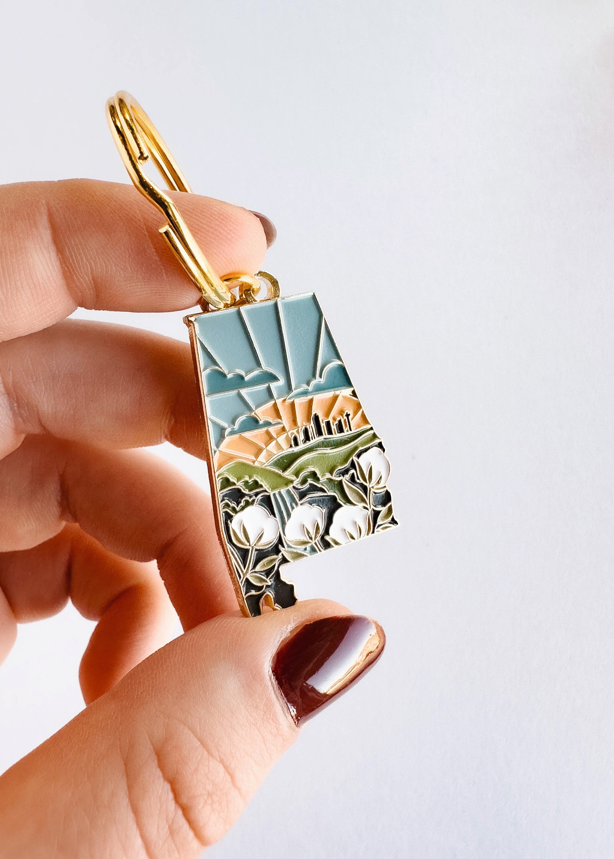 Alabama Enamel Keychain | Alabama Outline Key Ring | Illustrated State Keychain 1.5&quot;