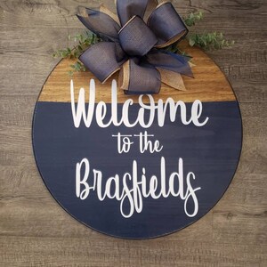 Welcome Sign // Door Hanger // Farmhouse Decor // Mothers Day Gift // Family Sign // Round Wooden Sign //Monogrammed Door Hanger
