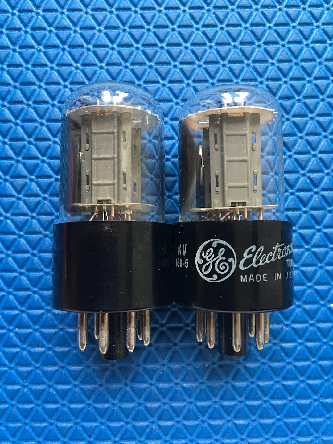 Prueba NOS de tubos de vacío General Electric GE 12SN7 12SN7GTA de par ...