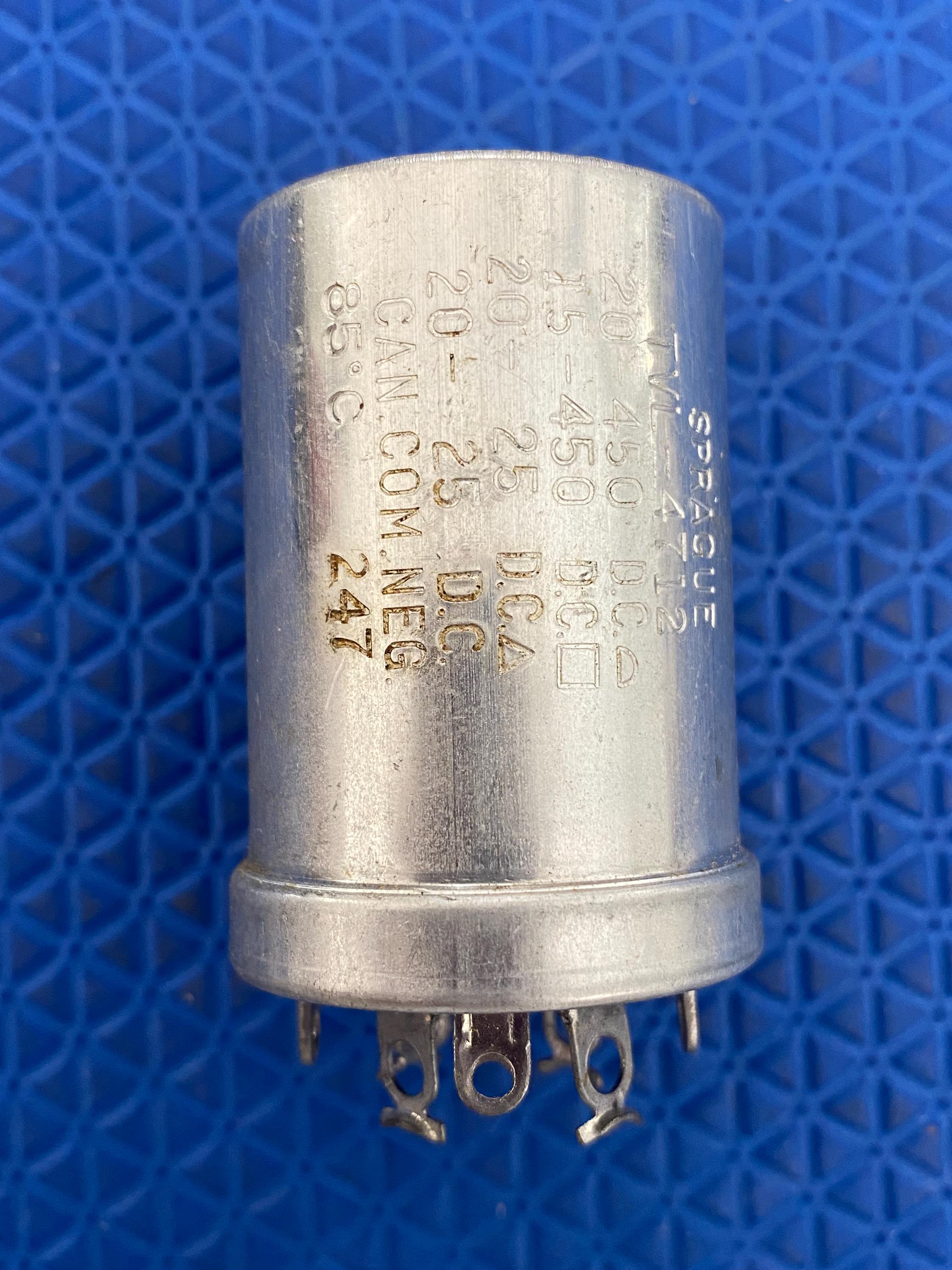 1x Condensatore elettrolitico lattina grande 18000uF 50V 18000mfd 50 1x Condensatore elettrolitico lattina grande 18000uF 50V 18000mfd 50