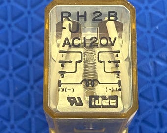 IDEC AC120V Compact Power Relay RH2B-U
