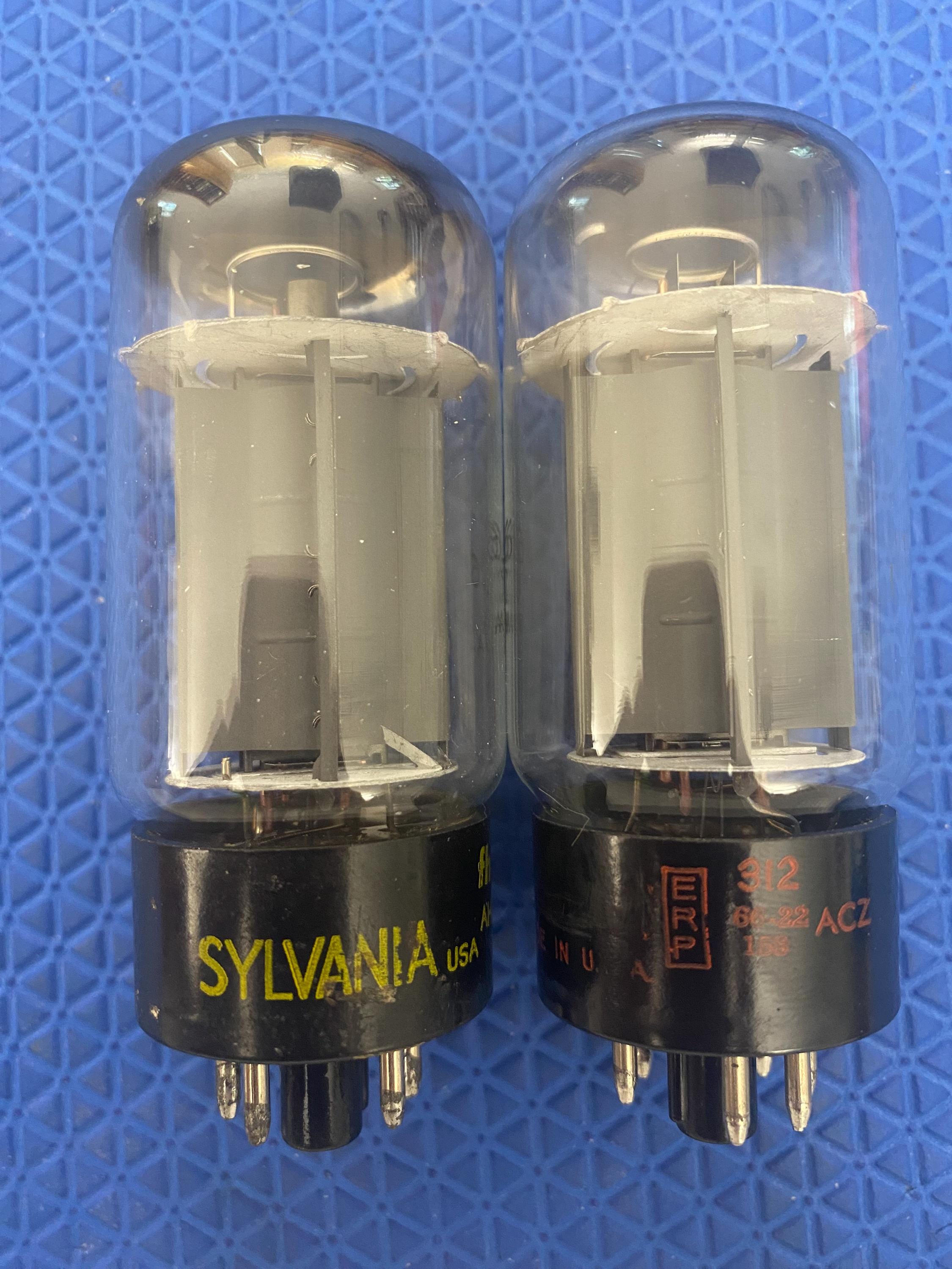 Matched Pair Sylvania 6L6 6L6GC Vacuum Tubes Valves Copper Support