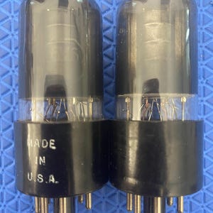 Matched Pair General Electric GE 6V6 6V6GT Vacuum Tubes Valves Black Glass