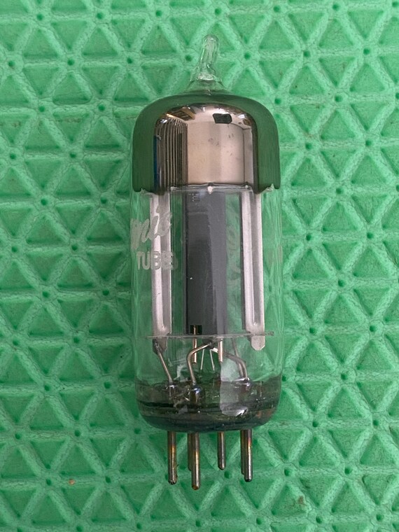 Tube électronique 12AV6 NOS (New Old Stock) - Marque GE Et Autres - Neuf Dans Son Emballage D'origine (NIB)