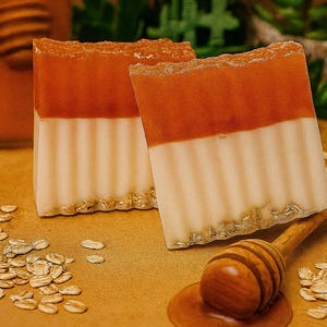 Honey Oats Soap: Gentle Exfoliating Artisan Bar