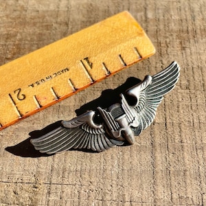 Vintage WWII Arial Gunner/Bomber Wing Silver Pin Badge