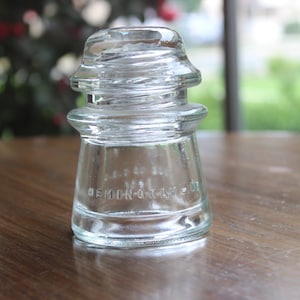 Vintage 1920&#39;s-60&#39;s Hemingray Insulator