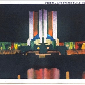 Vintage 1933 Chicago International Expo Worlds Fair Federal and States Building Postcard