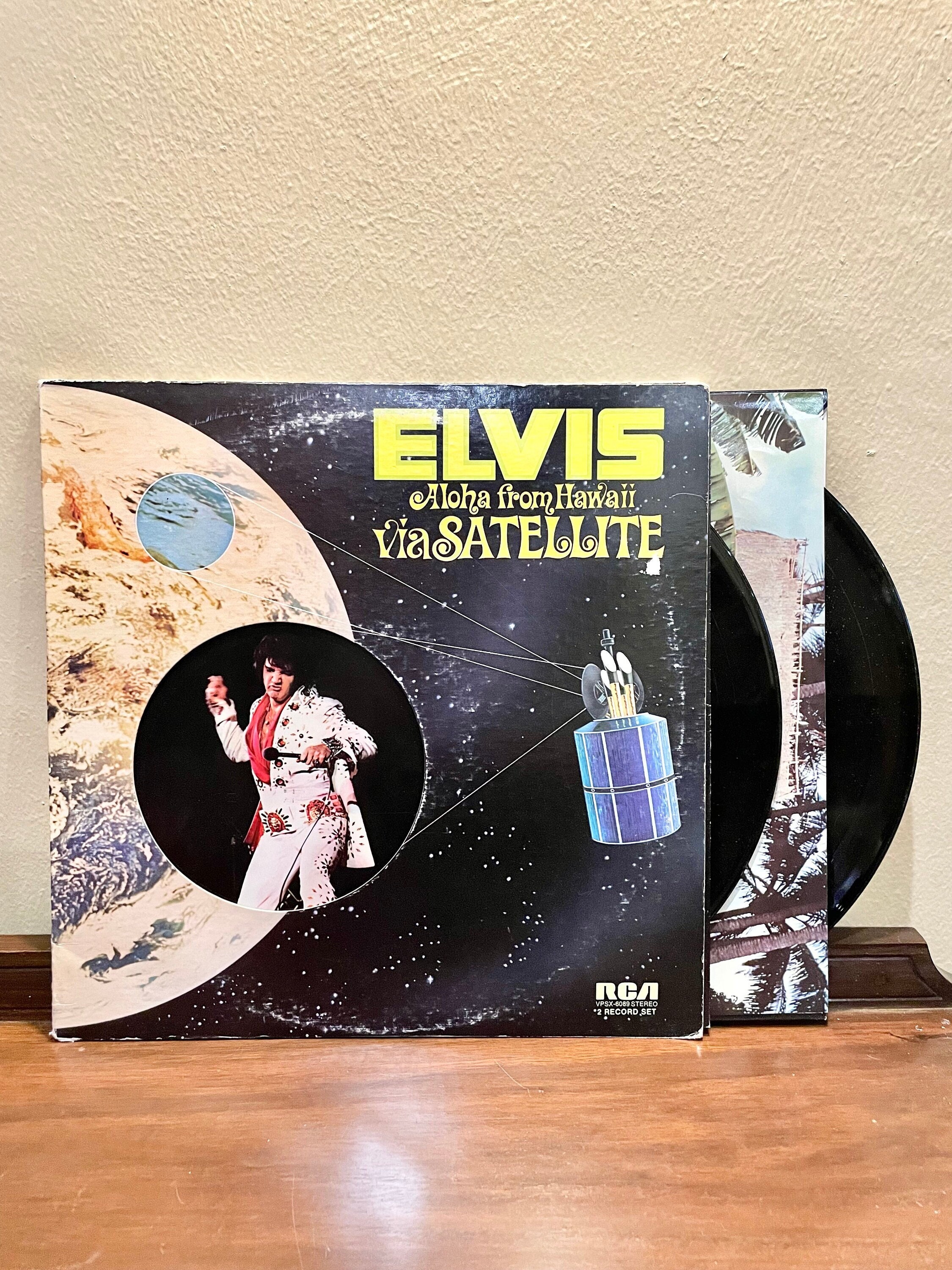 Vintage Elvis Presley Double LP Aloha From Hawaii via Satellite