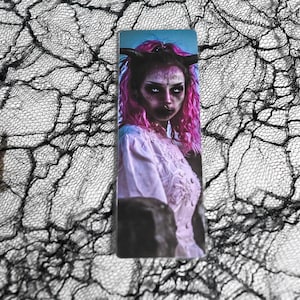 Horror Bookmark – Demon Girl Gothic Art, Dark Academia Reading Accessory, Haunted Creepy Gift for Horror Lovers