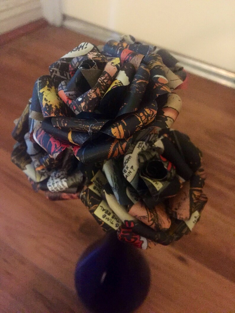 Comic Book Flower Bouquet - Marvel DC Superhero Roses - Nerd Roses - Wedding Bouquet - Mothers Day Gift - Undying Flowers - Graduation Gift image 5