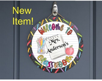 Personalized Teacher Door Sign: Welcome to Classroom, Round MDF Decor