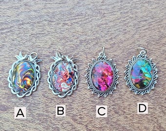 Charming Friendship Gift - Glass Cabochon Picture Pendant