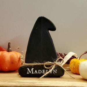 Rustic Witch Hat Shelf Sitter, Rustic Wood Witch Hat, Personalized Witch Hat, Fall Tier Tray Witch Hat, Primitive Such Hat, Halloween Tray