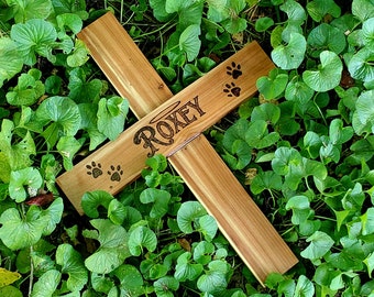 Personalized Pet Memorial Cedar Cross, Custom Pet Memorial Cross, Rustic Cedar cross, Pet Name Cross, Personalized Pet Cross Memorial Garden