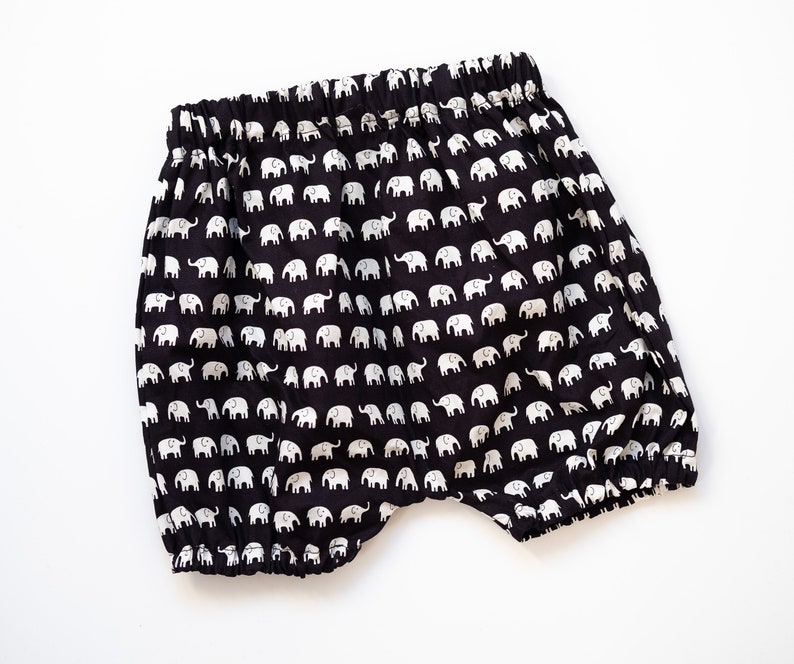 SALE size 12-18 months 100/% cotton Bloomers with elephant print