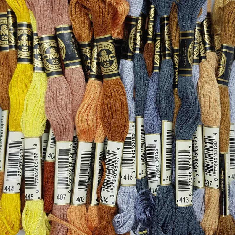 Mouline Special 100/% Cotton SECOND HAND DMC 400-449 Embroidery Thread