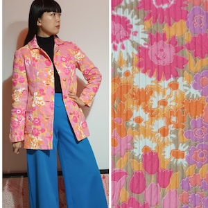 Vintage 1960s Pink Floral Rippled Cotton Jacket Pink Purple Orange White Flowers Medium Size US 8 / UK 12 / EU 38 Made in France