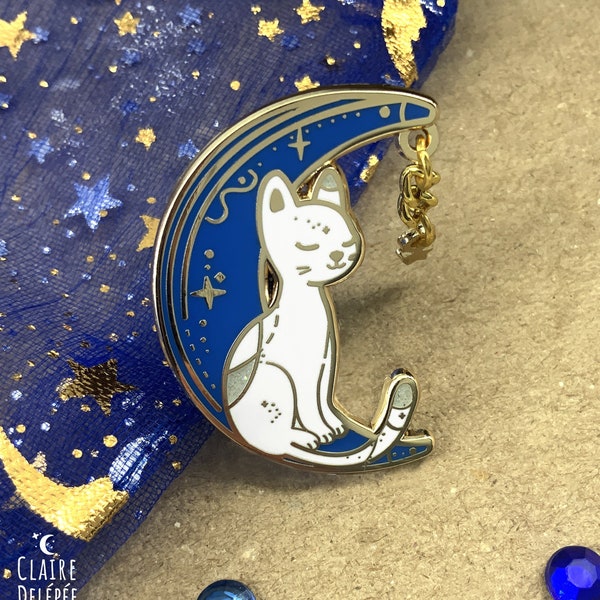 Pins de chat lunaire || badge émaillé doré d'animal