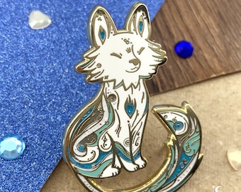 White Fox pin -  cute animal pin with arrabesque patterns and glitters - gold enamel brooch