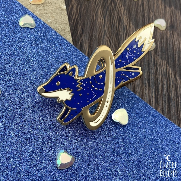 Pins de Renard de l'espace || badge émaillé doré d'animal