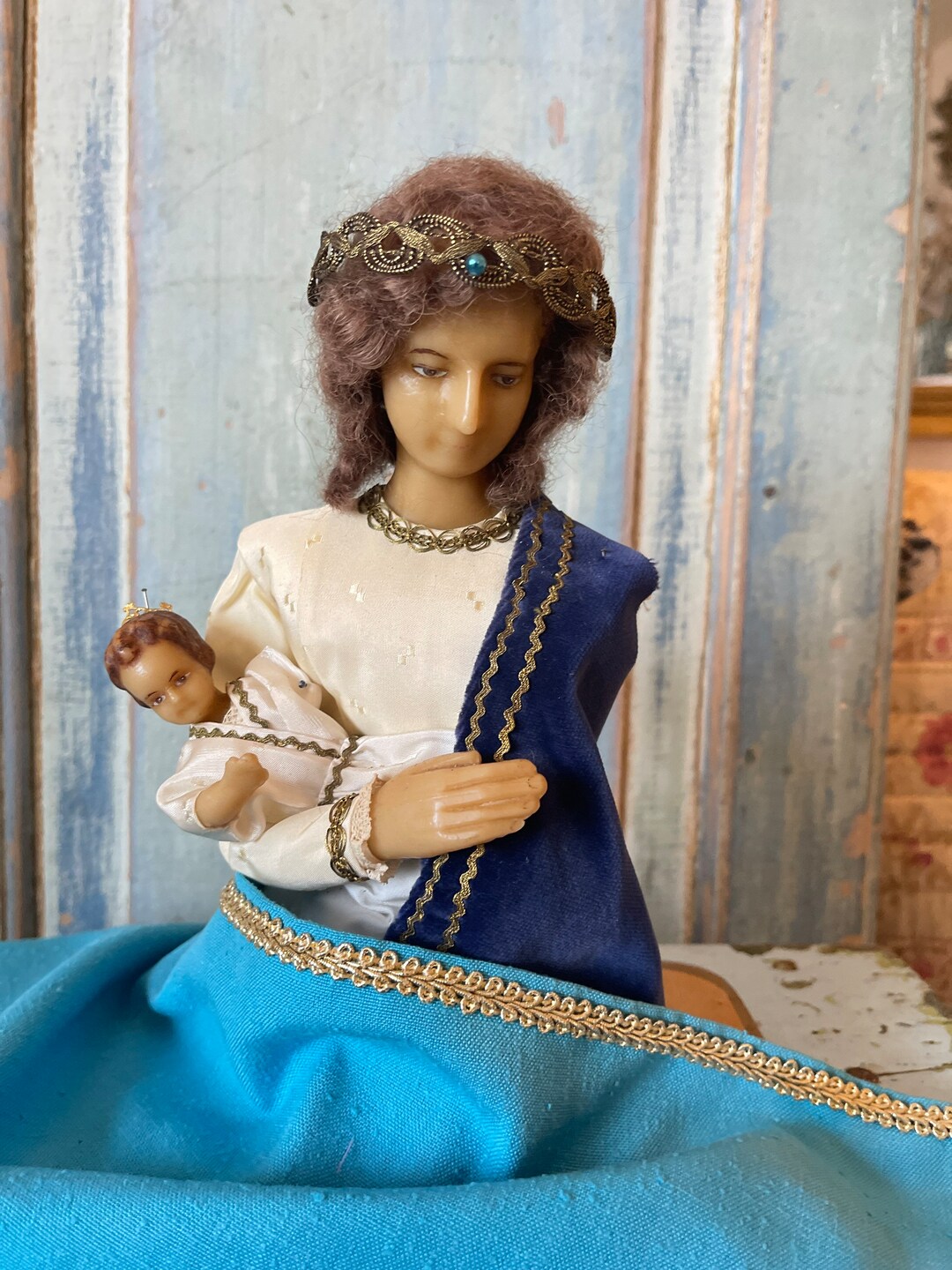 Kleine Oude Buste Van Maria Met Haar Kind Gemaakt Van Was. - Etsy