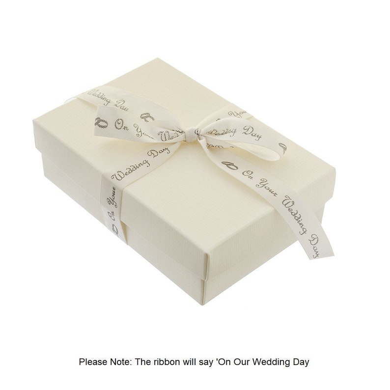 23 Presents for the Bride & Groom Gift Exchange – Wedding Shoppe