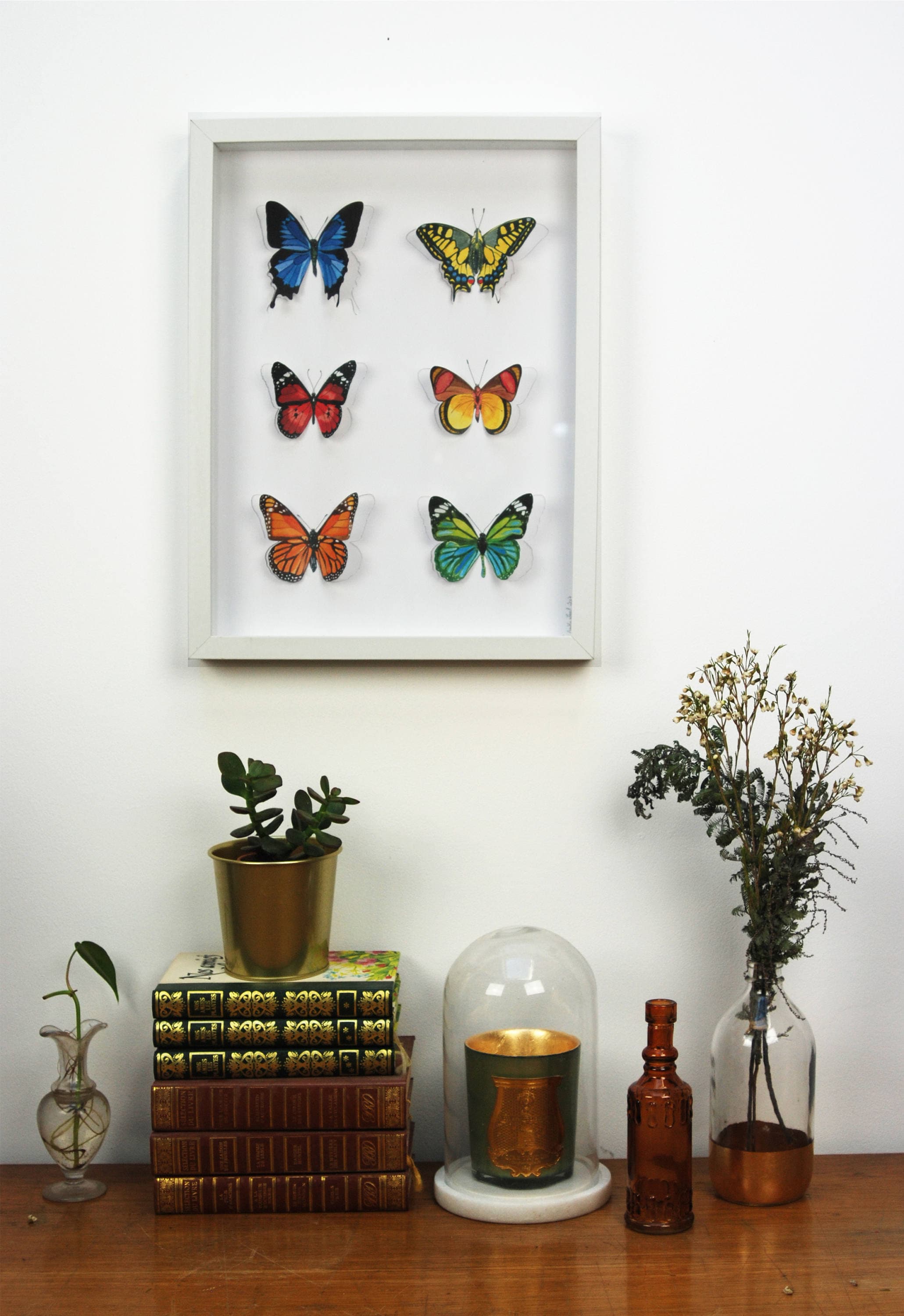 Papillons Peints L'aquarelle et Découpés