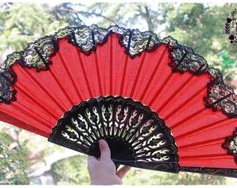 Wooden Lace Fan Pericon with fabric and lace finish. Fretwork  and delicately filleted in golden details. Hand Painting. Flamenco Dance Fan