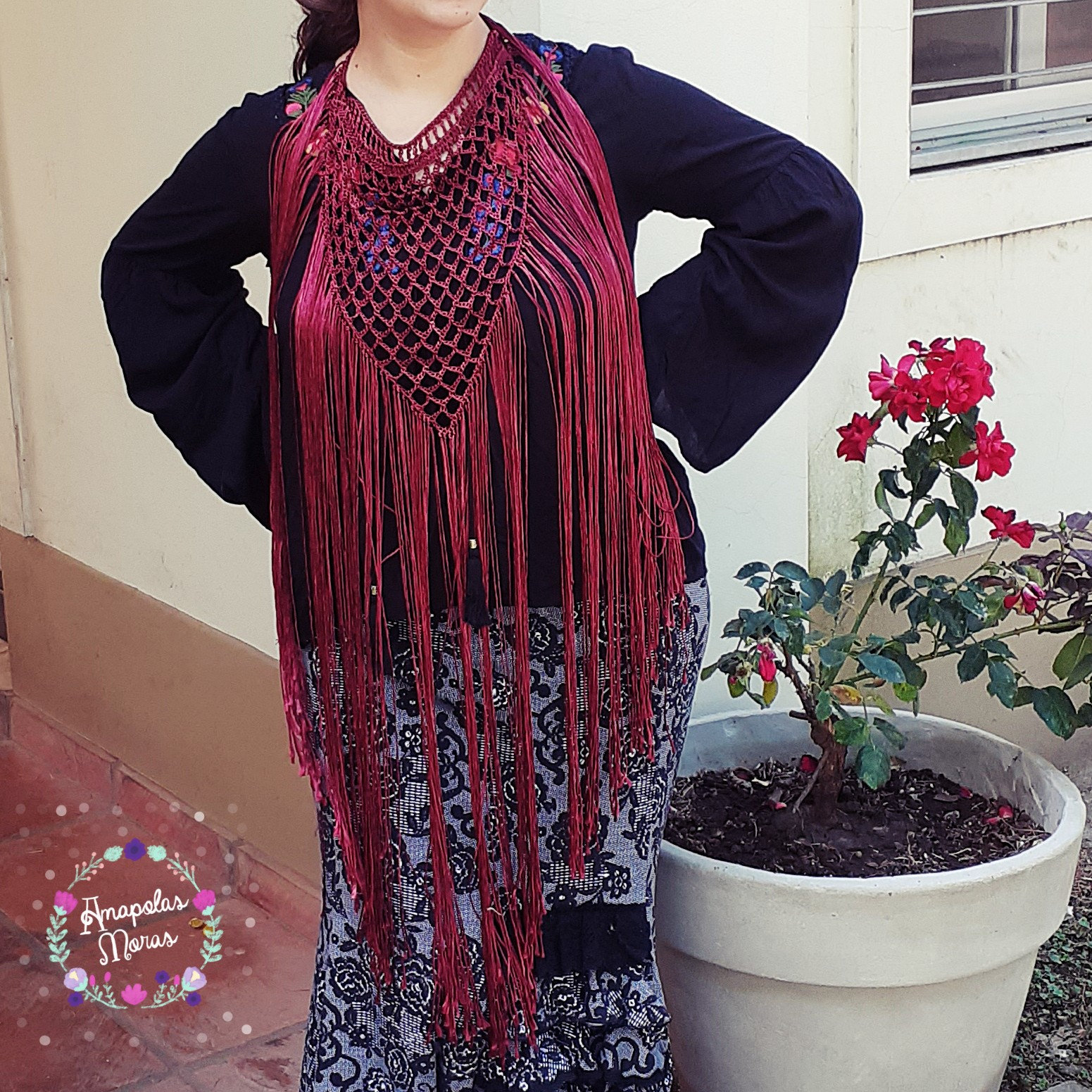Collar de Flecos de Seda modelo Triangulo XL Blanco tejido al crochet con  seda vegetal. Baile Flamenco Español -  México