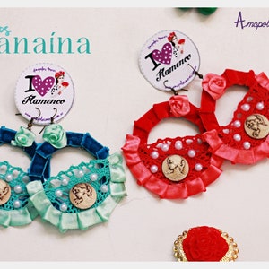 Granaína ring hoops decorated with velvet, lace, cameo and pearls. Fine finishing of satin flower. Flamenco Dance