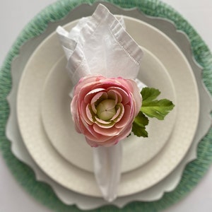 Garden Table Decor Pink Ranunculus Napkin Ring 60th Birthday Decoration for Women Tea Party Table Decor