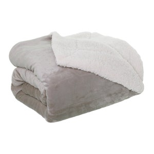 Personalised Super Soft Fleece Sherpa Blanket and Cushion Set image 7