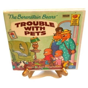 The Berenstain Bears:  The Trouble With Pets by Stan and Jan Berenstain * Child's Hardback Book 1990