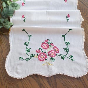 christmas dresser scarves Table Runner: Scarf (14